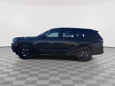 New 2025 Jeep Grand Cherokee L Altitude AWD/4WD image 2