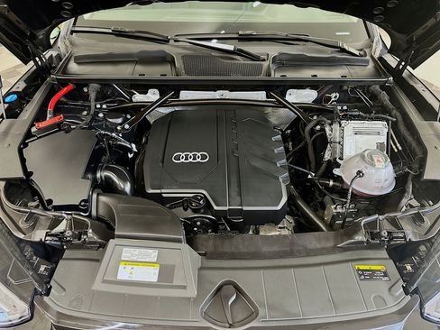 Used 2023 Audi Q5 2.0T Premium Plus w/ Premium Plus Package AWD/4WD image 36