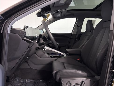 Used 2025 Audi Q5 Premium Plus w/ Premium Plus AWD/4WD image 6