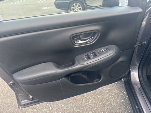 Used 2023 Honda HR-V LX image 21