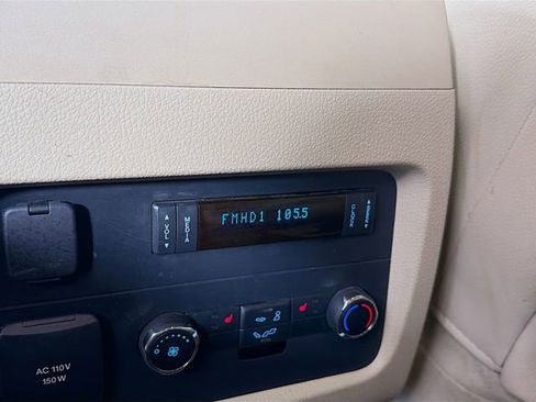 Used 2015 Ford Expedition Limited w/ Equipment Group 301A image 28