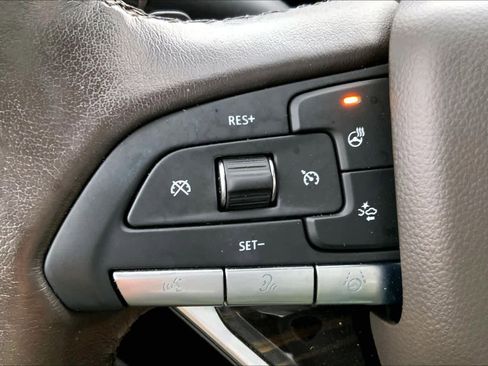 Used 2021 Cadillac Escalade Sport w/ Driver Assist Tech Package image 22