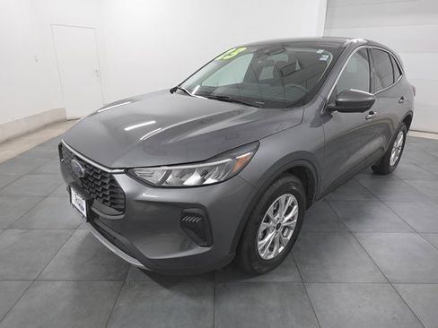 Used 2023 Ford Escape Active w/ Tech Pack #2 image 4