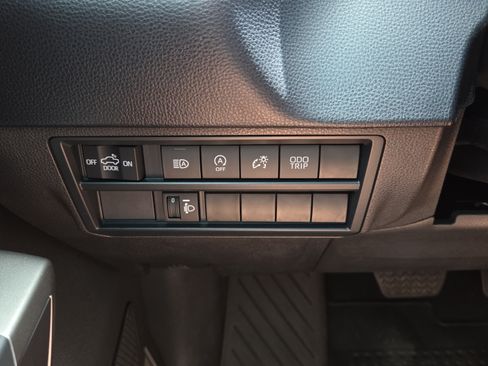 Certified 2025 Toyota Tundra SR5 AWD/4WD image 18