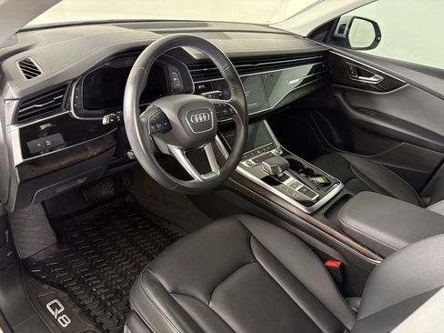 Used 2023 Audi Q8 Premium AWD/4WD image 17