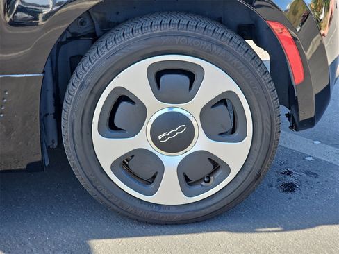 Used 2015 FIAT 500 e image 10