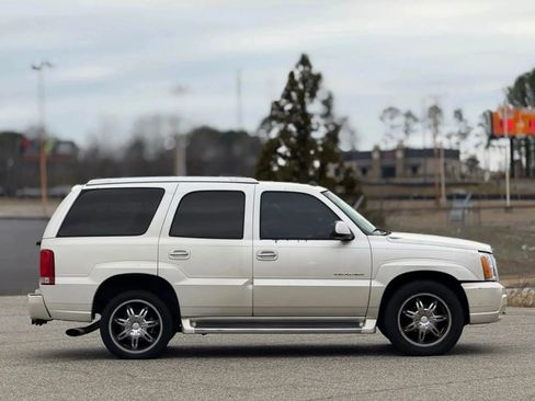 Used 2004 Cadillac Escalade 2WD image 5
