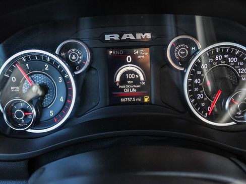 Used 2024 RAM 3500 Big Horn AWD/4WD image 23