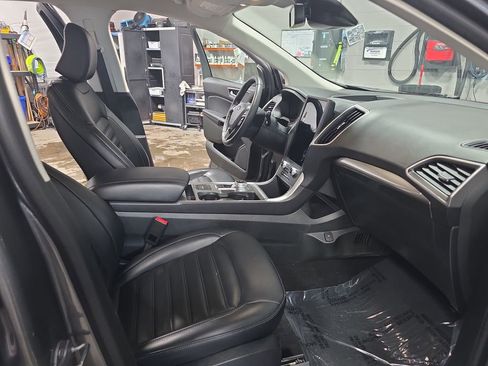 Used 2024 Ford Edge SEL image 10