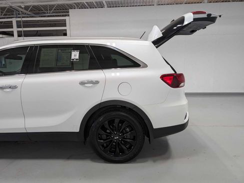 Used 2020 Kia Sorento EX AWD/4WD image 11