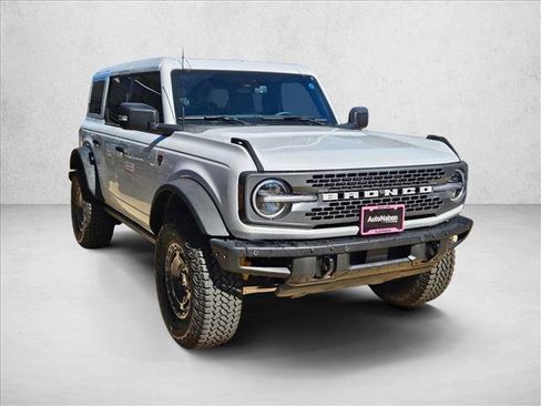 New 2025 Ford Bronco Badlands image 7