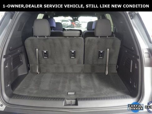 Used 2025 Chevrolet Traverse LT w/ Driver Confidence Package image 10