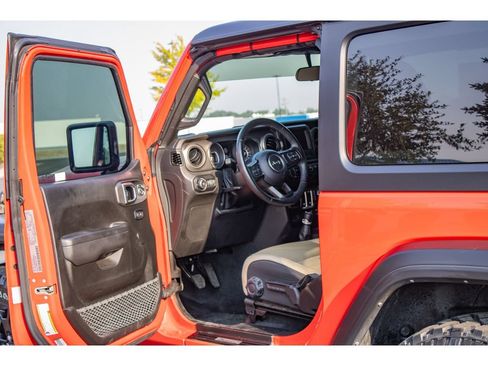 Used 2022 Jeep Wrangler Sport AWD/4WD image 14