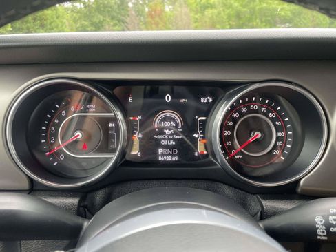 Used 2019 Jeep Wrangler Unlimited Rubicon AWD/4WD image 23