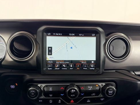 Used 2023 Jeep Gladiator Sport AWD/4WD image 19