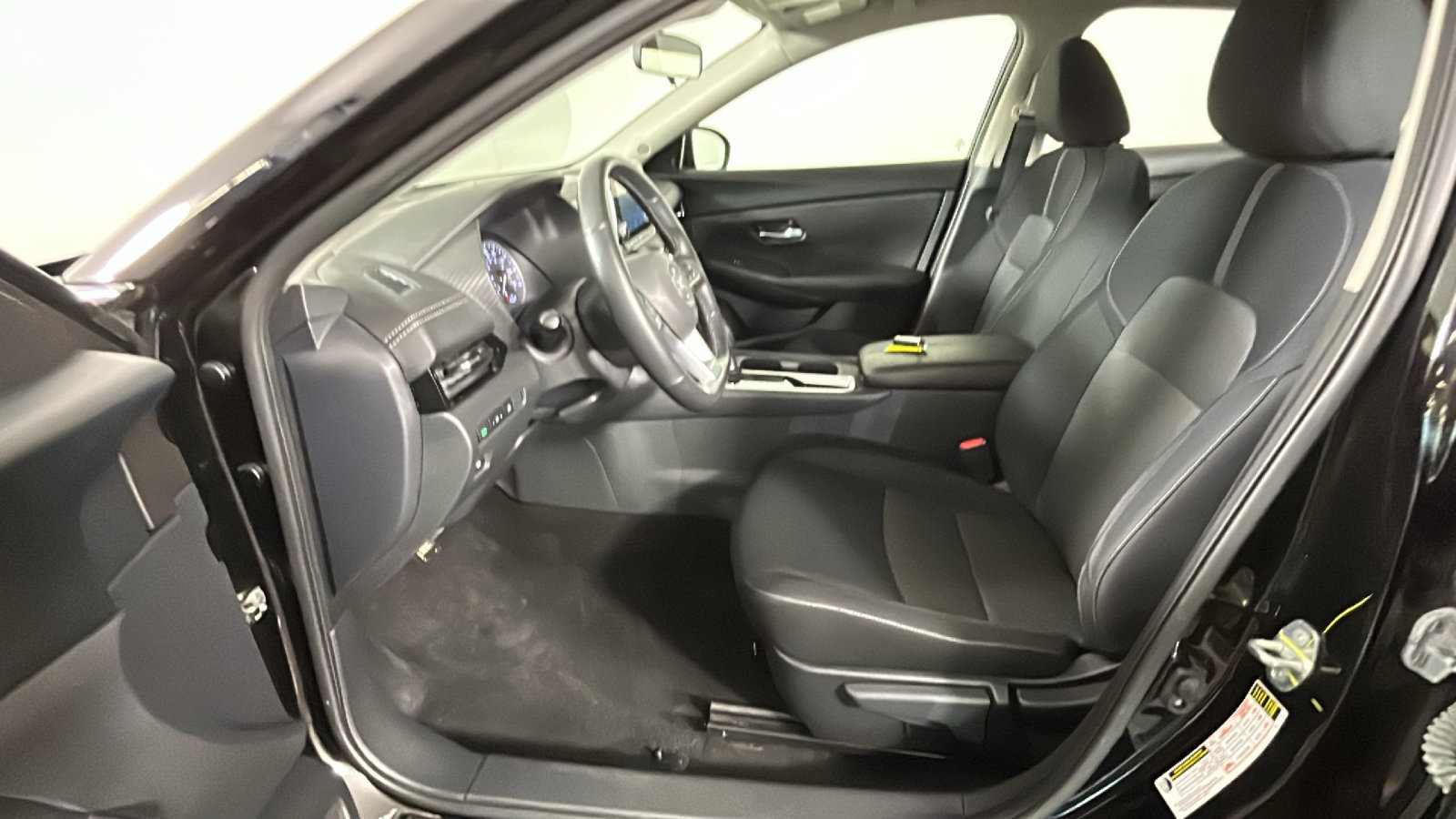 Used 2023 Nissan Sentra SV w/ All-Weather Package FWD image 14