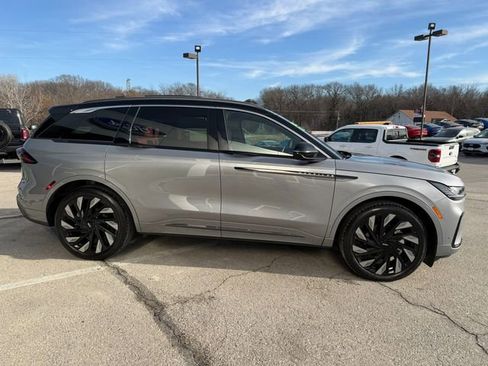 Used 2024 Lincoln Nautilus Black Label w/ Jet Appearance Package (87T) image 8