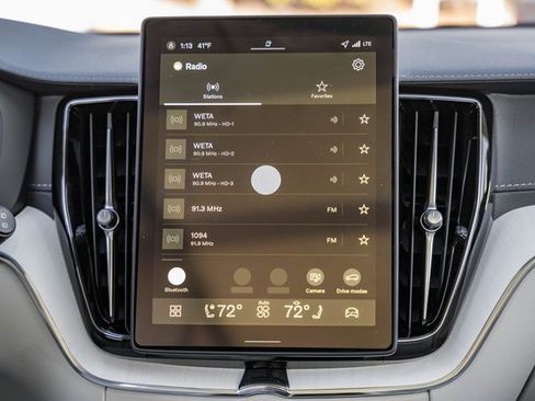 New 2026 Volvo XC60 B5 Ultra w/ Climate Package image 22