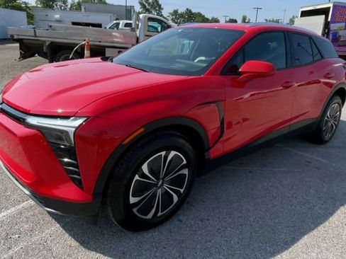 Used 2024 Chevrolet Blazer EV LT AWD/4WD image 6