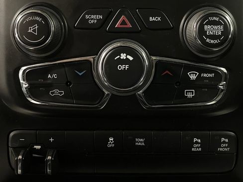 Used 2016 RAM 1500 Big Horn AWD/4WD image 39