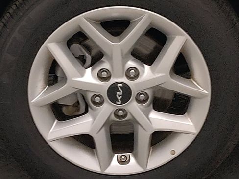 Used 2025 Kia Soul LX image 31