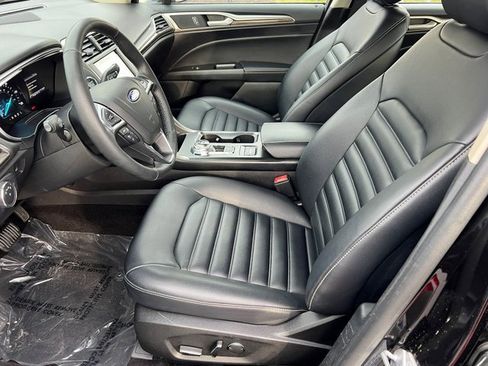 Used 2019 Ford Fusion SEL image 22
