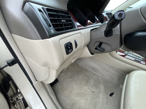 Used 2004 Lexus ES 330 FWD image 16