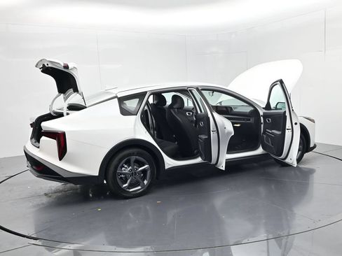 New 2026 Kia K4 FWD image 54