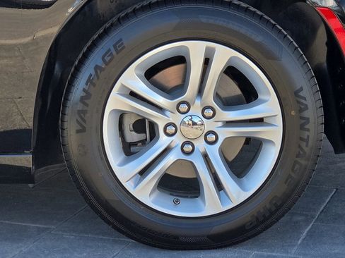 Used 2023 Dodge Charger SXT image 5