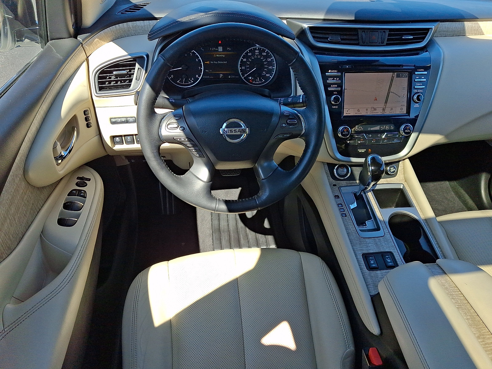 Used 2020 Nissan Murano SL w/ Moonroof Package AWD/4WD image 11