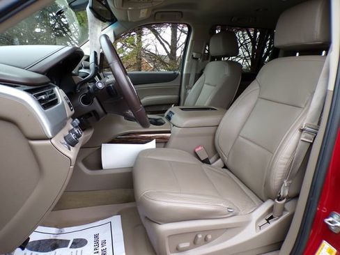 Used 2015 GMC Yukon XL SLE w/ Convenience Package image 17