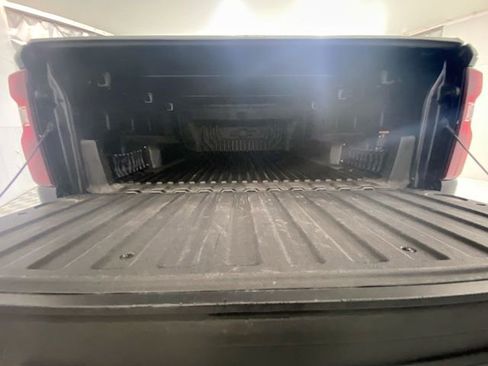 Used 2023 Chevrolet Silverado 1500 LT image 30