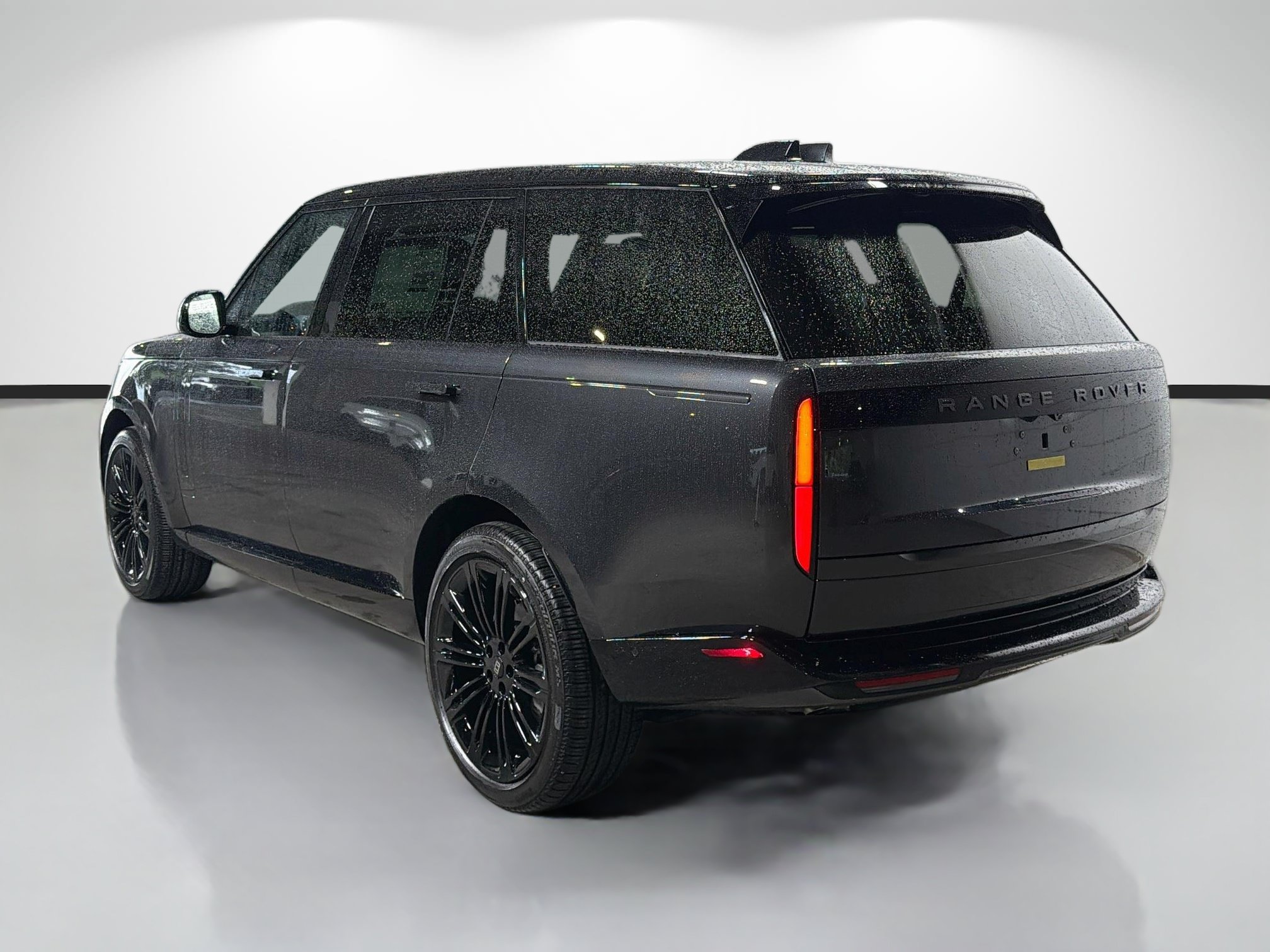 New 2027 Land Rover Range Rover Long Wheelbase SE AWD/4WD image 3