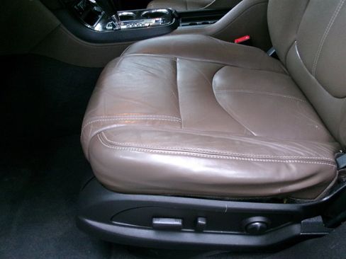Used 2014 GMC Acadia SLT FWD image 13