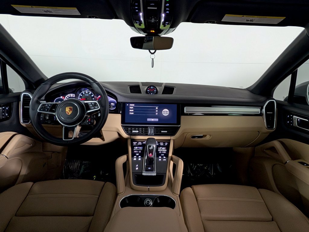 Used 2022 Porsche Cayenne Platinum Edition AWD/4WD image 18