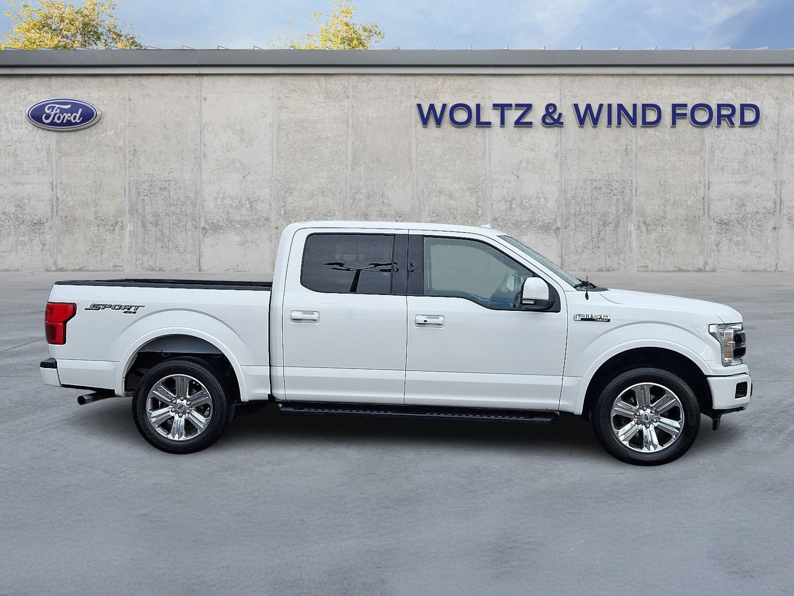 Used 2018 Ford F150 Lariat w/ Equipment Group 502A Luxury AWD/4WD image 7