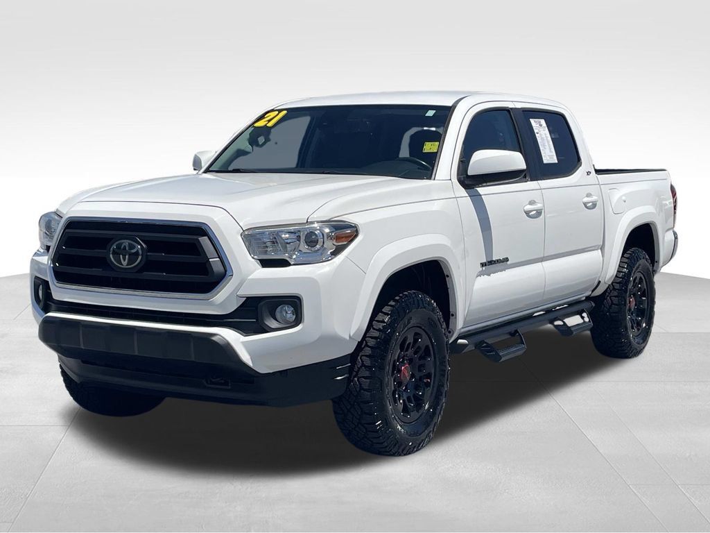 Used 2021 Toyota Tacoma SR5 RWD image 8