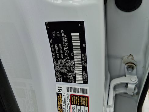 Used 2024 Toyota Grand Highlander XLE image 28