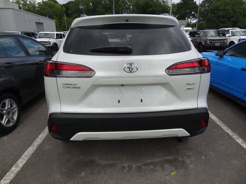 Used 2026 Toyota Corolla Cross XLE AWD/4WD image 6