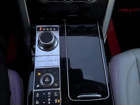 Used 2016 Land Rover Range Rover HSE image 38