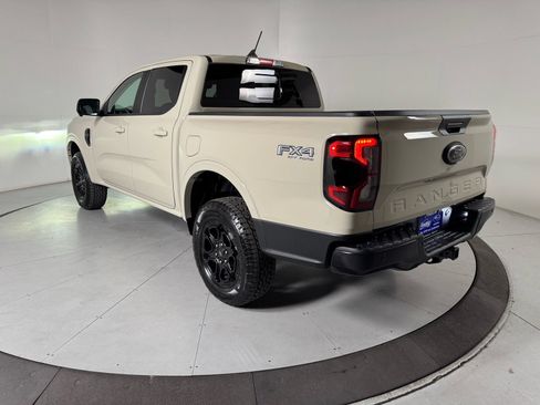 Used 2025 Ford Ranger Lariat w/ FX4 Off-Road Package AWD/4WD image 3