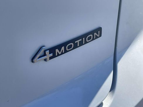 New 2026 Volkswagen Atlas Cross Sport SEL image 12