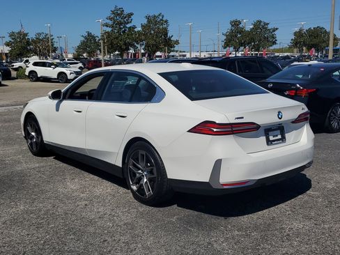 Used 2026 BMW 530i xDrive image 8