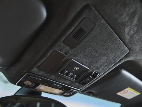 Used 2003 BMW M5 image 72