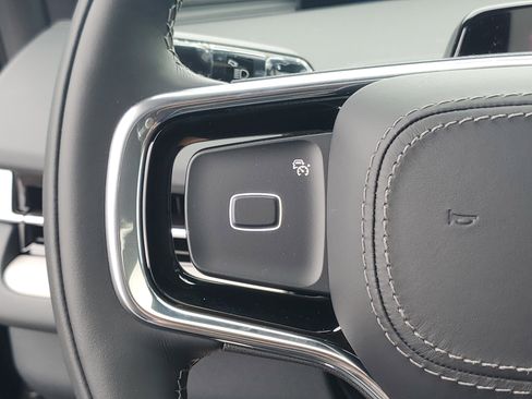 New 2026 Lincoln Navigator Reserve image 17