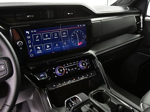 Used 2025 GMC Sierra 1500 AT4X image 25