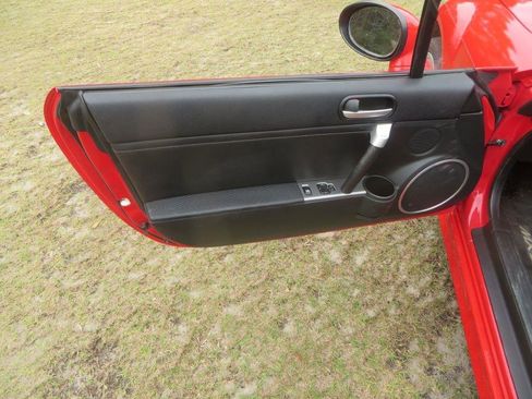 Used 2008 MAZDA MX-5 Miata Grand Touring w/ Premium Pkg image 14