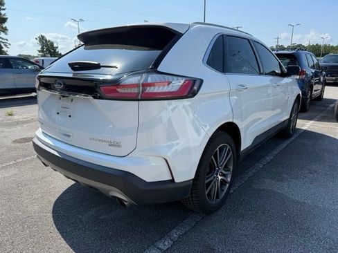 Used 2020 Ford Edge Titanium FWD image 3