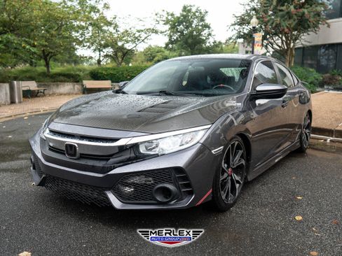 Used 2018 Honda Civic Si image 3