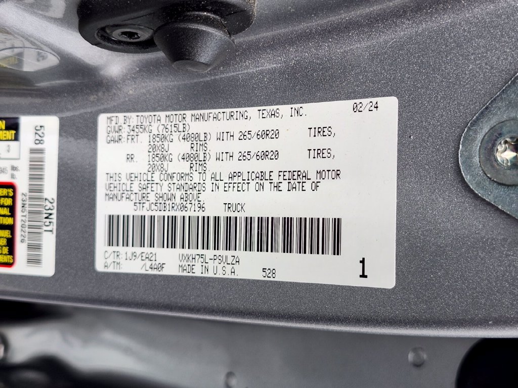 Used 2024 Toyota Tundra Limited AWD/4WD image 34